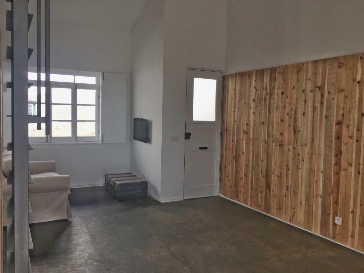 Casa Do Pisao - Cosy And Modern Two-Bedroom Townhouse アングラ・ド・エロイーズモ エクステリア 写真