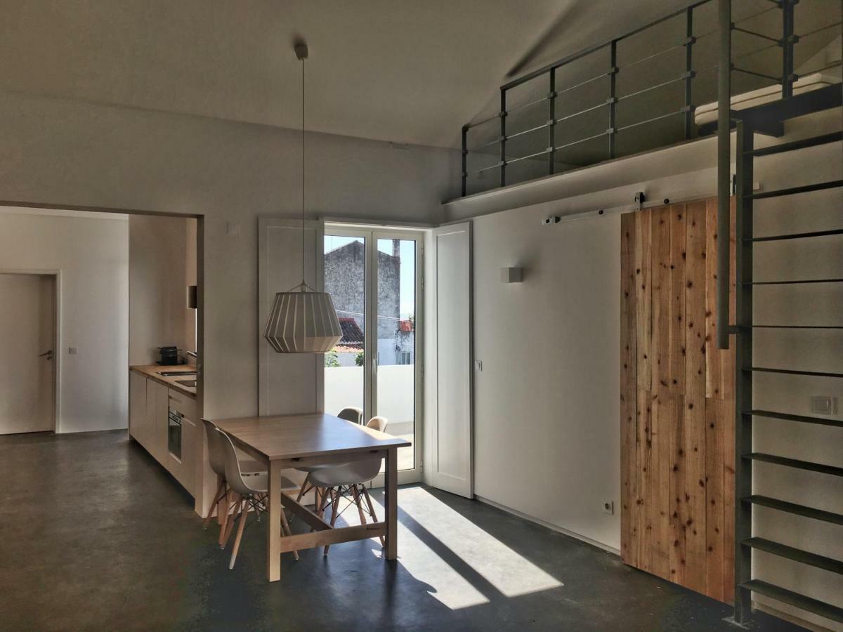 Casa Do Pisao - Cosy And Modern Two-Bedroom Townhouse アングラ・ド・エロイーズモ エクステリア 写真